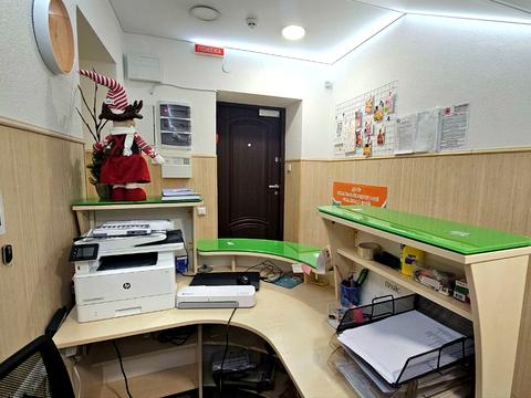 комерційна за адресою Євгена Коновальця вул. (Щорса), 27