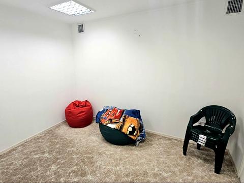 комерційна за адресою Євгена Коновальця вул. (Щорса), 27