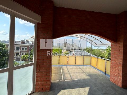 будинок за адресою Ломаківська вул. (Мічуріна)