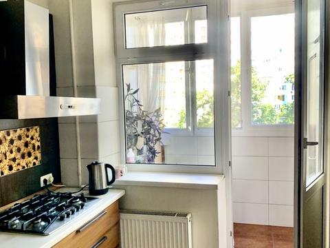 квартира за адресою Зоопаркова вул., 10