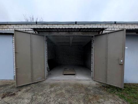 паркомісце за адресою Ткаченко, 9