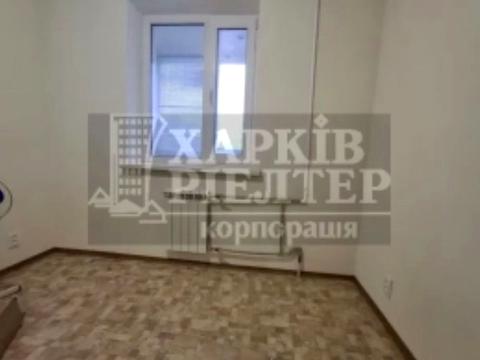 квартира по адресу Молодіжна, 1