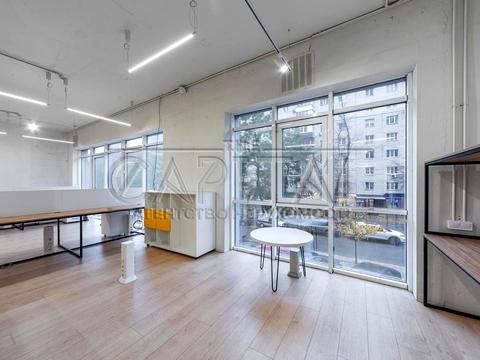 комерційна за адресою Василя Тютюнника вул. (Анрі Барбюса), 53