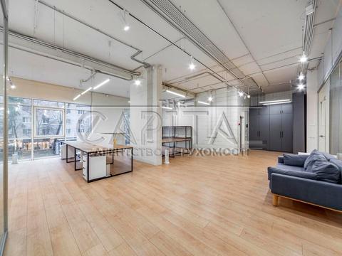 комерційна за адресою Василя Тютюнника вул. (Анрі Барбюса), 53