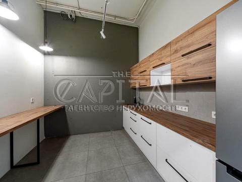 комерційна за адресою Василя Тютюнника вул. (Анрі Барбюса), 53