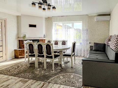 дом по адресу Завижная ул.