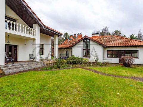 будинок за адресою смт. Козин, Київська вул.