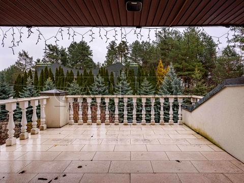 будинок за адресою смт. Козин, Київська вул.