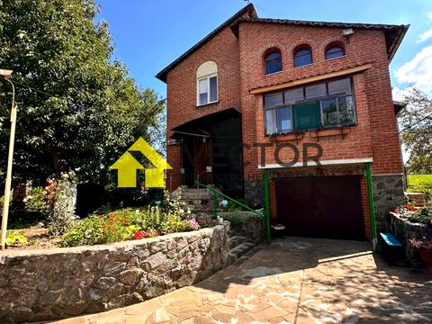 дом по адресу Центральна