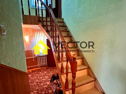 дом по адресу Центральна