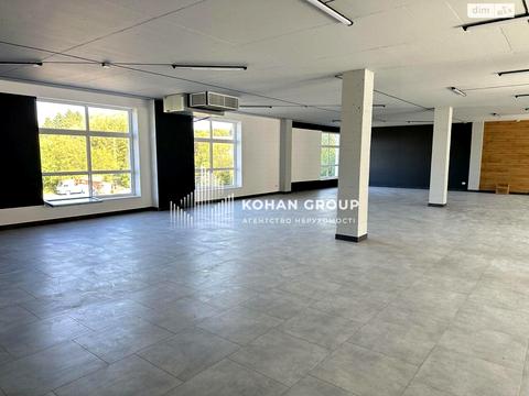 комерційна за адресою Молодіжна вул., 15/1