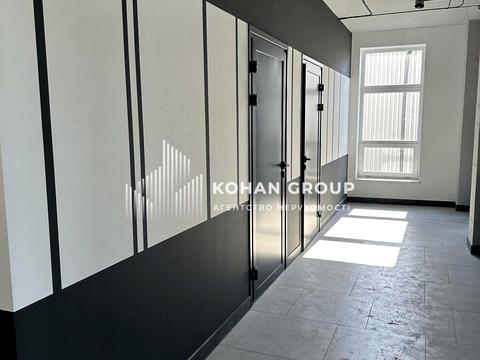 комерційна за адресою Молодіжна вул., 15/1