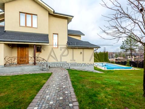 будинок за адресою Спортивна вул.