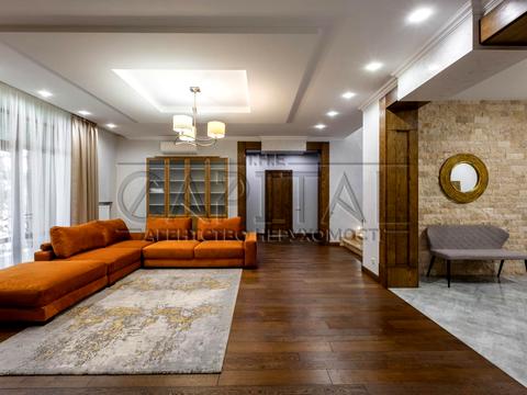 будинок за адресою Спортивна вул.