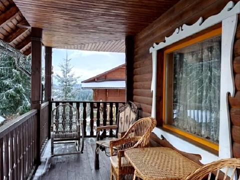 коммерческая по адресу Бандери, 1