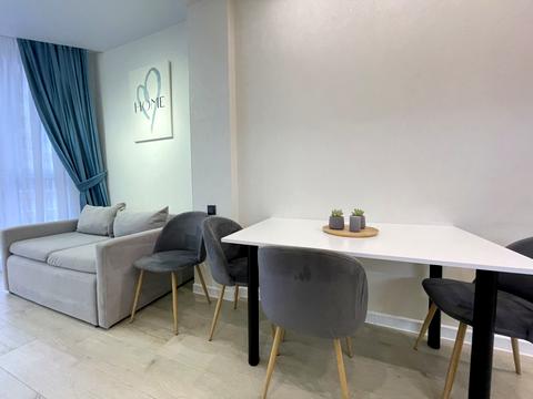 квартира за адресою Молодіжна вул., 4