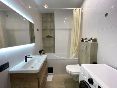 квартира за адресою Молодіжна вул., 4