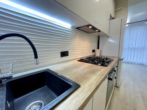 квартира за адресою Молодіжна вул., 4