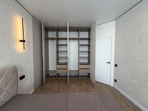 квартира по адресу Яблоневая ул., (вул. Радісна, 6)