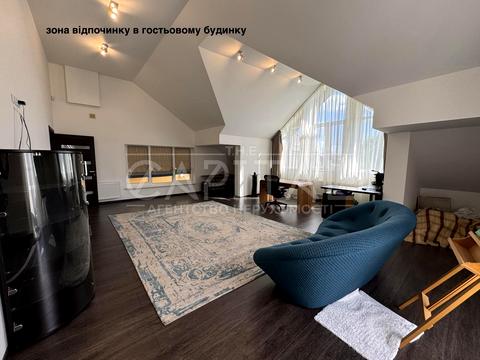 дом по адресу  ул.