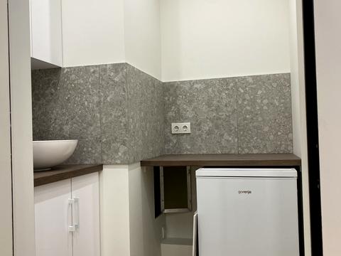 комерційна за адресою Новоберегова вул., 12-А