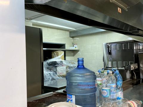 комерційна за адресою Решата Аметова вул., 15