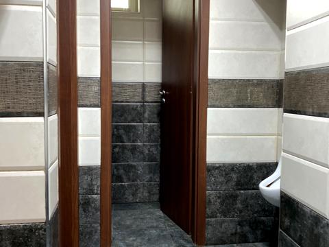 комерційна за адресою Решата Аметова вул., 15