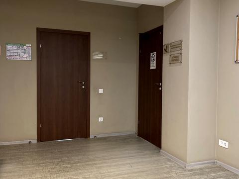 комерційна за адресою Решата Аметова вул., 15