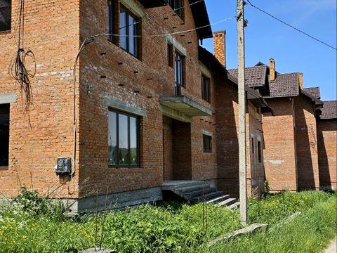 коммерческая по адресу Новоселів, 13