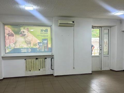 комерційна за адресою Євгена Танцюри вул., 16а