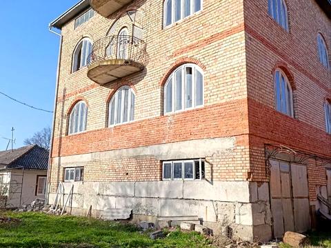 будинок за адресою Миру