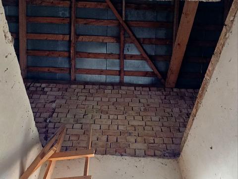 будинок за адресою Миру