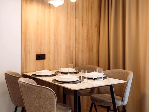 квартира за адресою Краснова вул., 1-В