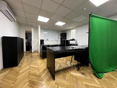 комерційна за адресою Київ, Шовковична вул., 24