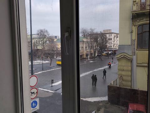 квартира за адресою Одеса, Івана Луценка пров., 4