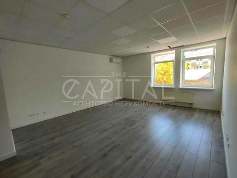 комерційна за адресою Провіантська вул. (Галі Тимофєєвої), 3