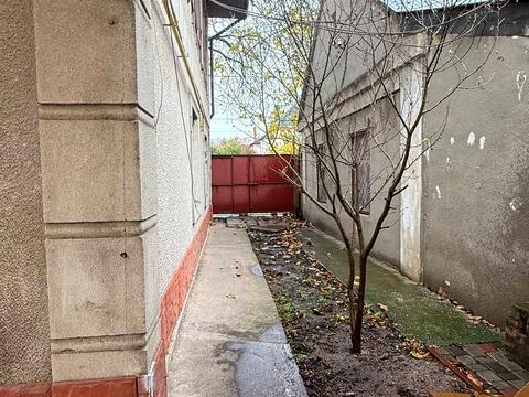 комерційна за адресою Юхима Геллера вул. (Жовтневої Революції), 83