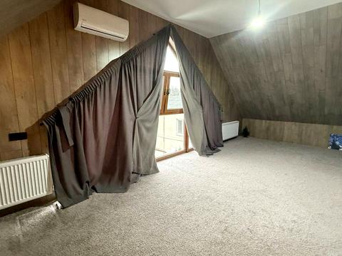 комерційна за адресою Юхима Геллера вул. (Жовтневої Революції), 83