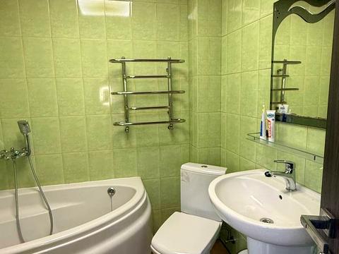 комерційна за адресою Юхима Геллера вул. (Жовтневої Революції), 83