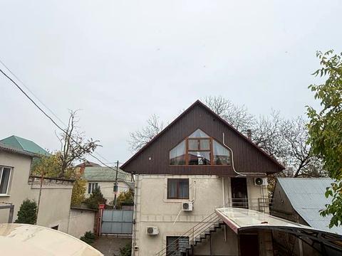 комерційна за адресою Юхима Геллера вул. (Жовтневої Революції), 83