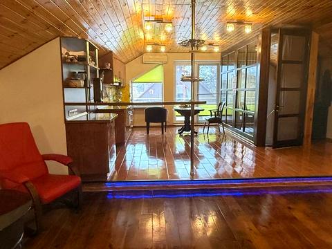 комерційна за адресою Юхима Геллера вул. (Жовтневої Революції), 83