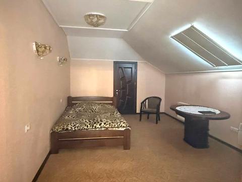 комерційна за адресою Юхима Геллера вул. (Жовтневої Революції), 83