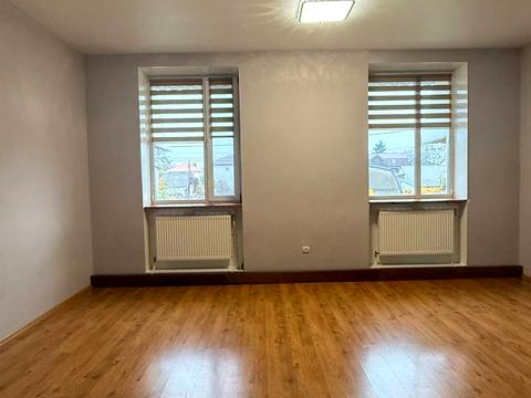 комерційна за адресою Юхима Геллера вул. (Жовтневої Революції), 83