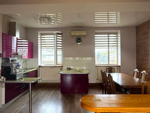 комерційна за адресою Юхима Геллера вул. (Жовтневої Революції), 83