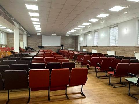 комерційна за адресою Юхима Геллера вул. (Жовтневої Революції), 83