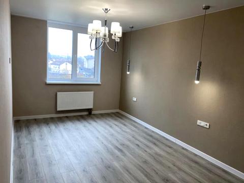 квартира за адресою Молодіжна вул., (Будинок 1)