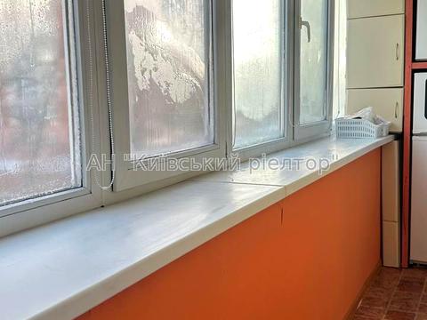 квартира за адресою Ореста Левицького вул. (Академіка Курчатова), 20