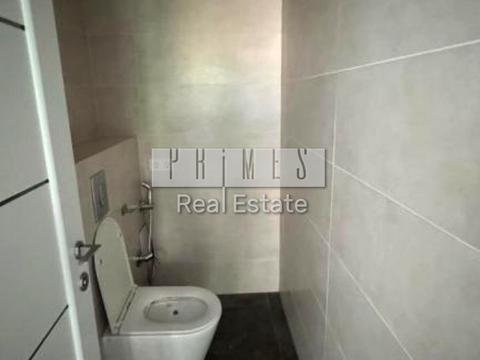 комерційна за адресою Салютна вул., 2