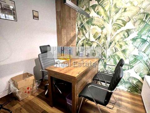 коммерческая по адресу Днепровская набережная ул., 18-А