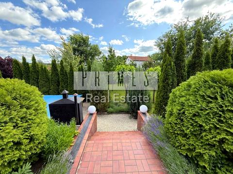 дом по адресу Садова